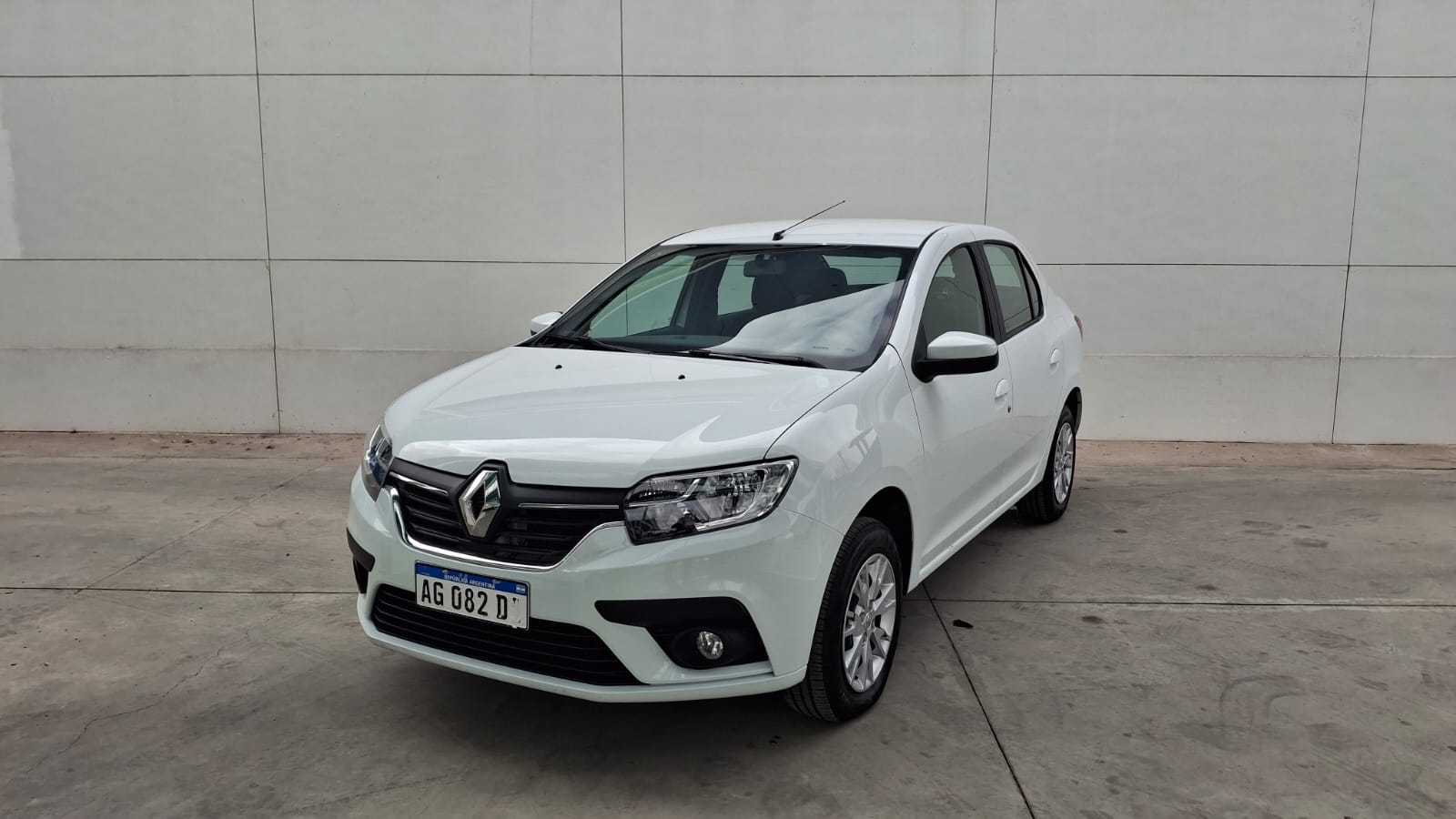 RENAULT LOGAN ZEN 1.6